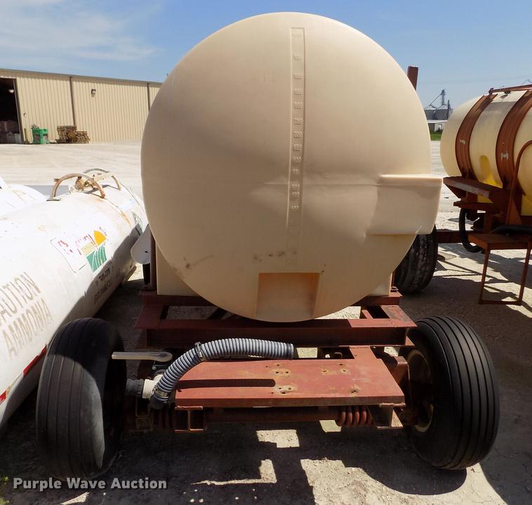 image for item FN9527 Fertilizer nurse tank trailer
