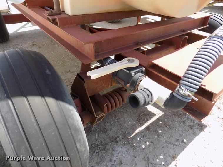 image for item FN9527 Fertilizer nurse tank trailer
