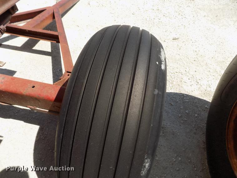 image for item FN9527 Fertilizer nurse tank trailer