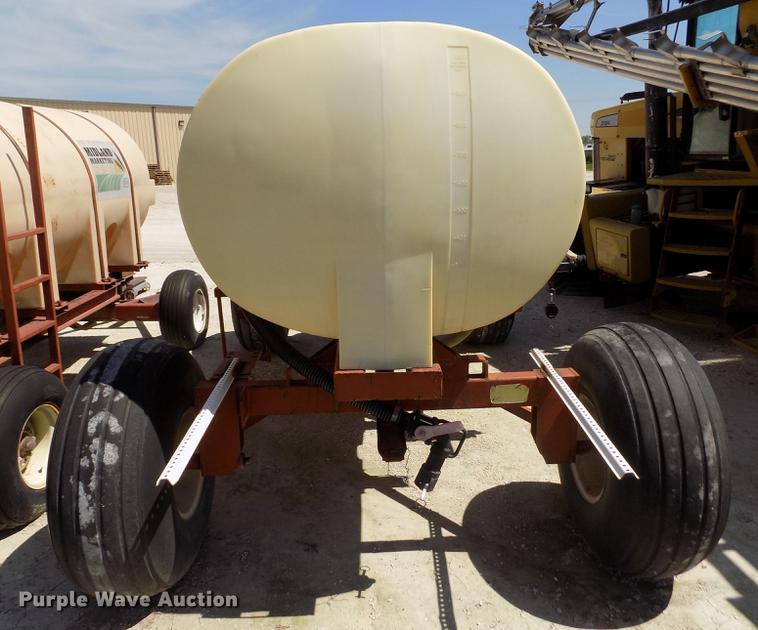 image for item FN9528 Fertilizer nurse tank trailer