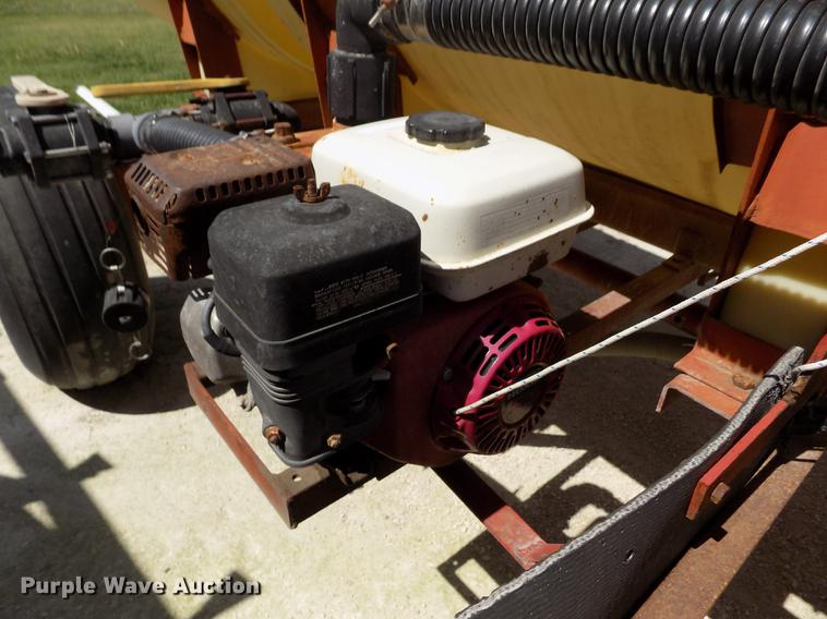 image for item FN9528 Fertilizer nurse tank trailer