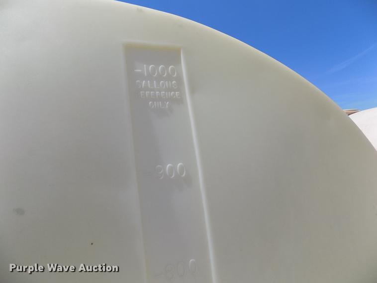 image for item FN9528 Fertilizer nurse tank trailer