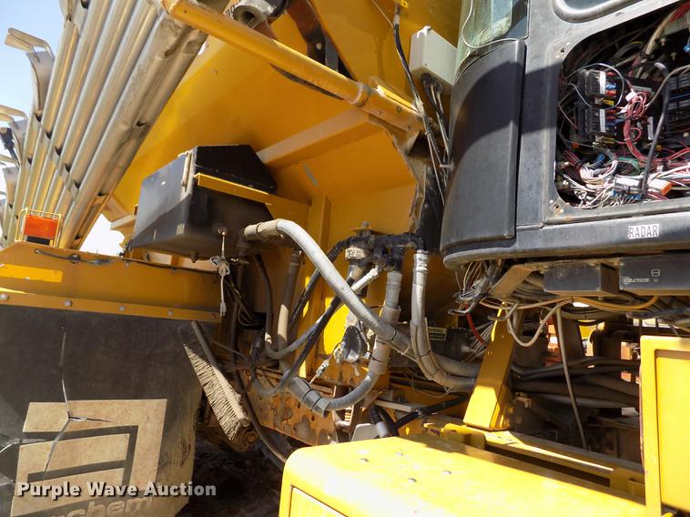 image for item FN9529 Ag-Chem TerraGator 8104 self-propelled applicator