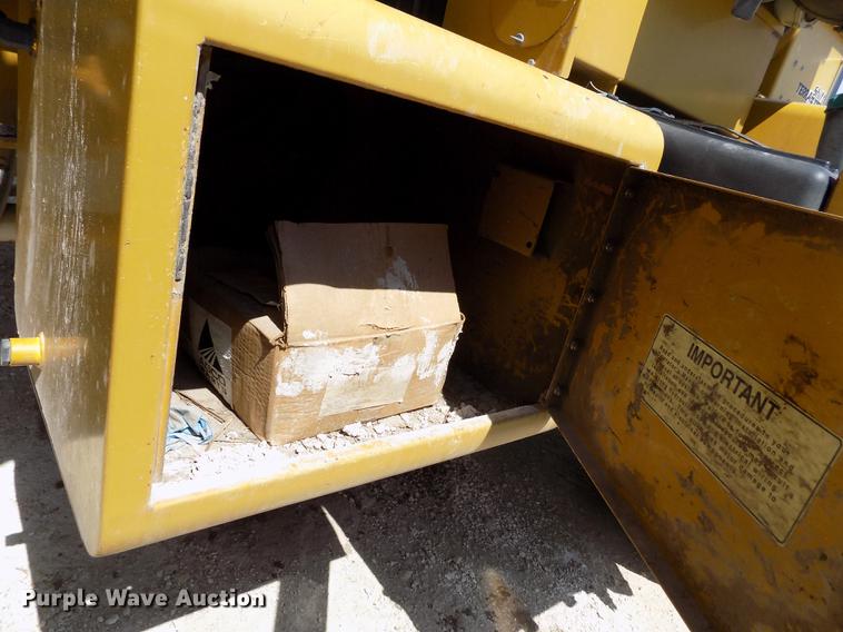 image for item FN9529 Ag-Chem TerraGator 8104 self-propelled applicator