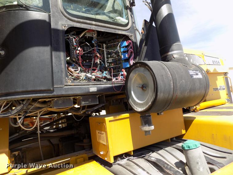 image for item FN9529 Ag-Chem TerraGator 8104 self-propelled applicator