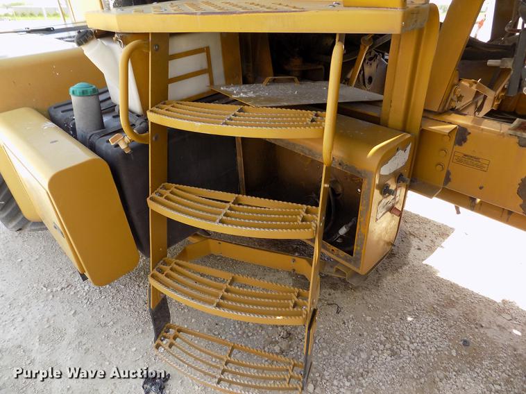 image for item FN9529 Ag-Chem TerraGator 8104 self-propelled applicator