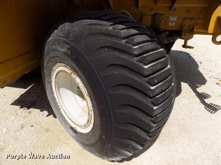 image for item FN9529 Ag-Chem TerraGator 8104 self-propelled applicator