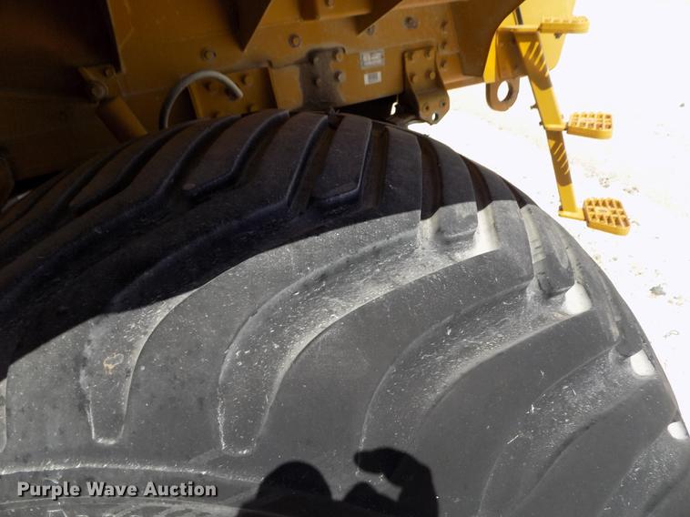 image for item FN9529 Ag-Chem TerraGator 8104 self-propelled applicator