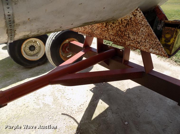 image for item FN9530 Anhydrous ammonia tank