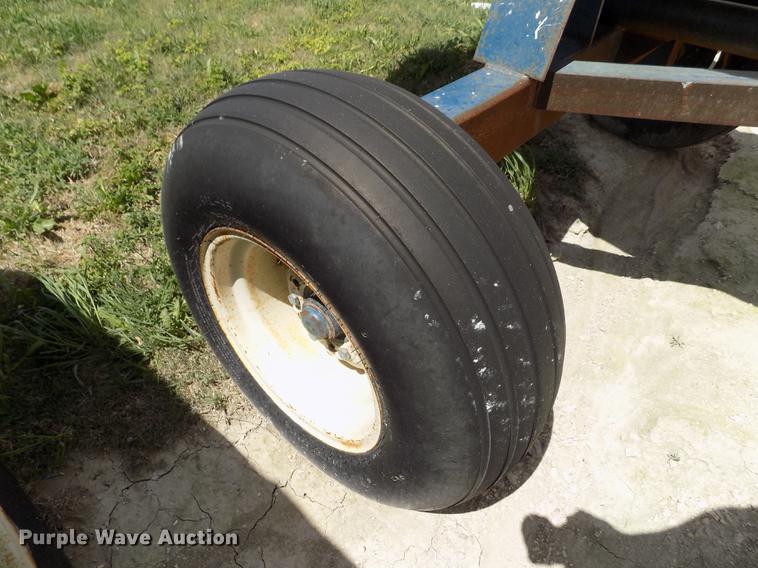 image for item FN9532 Trinity anhydrous ammonia tank