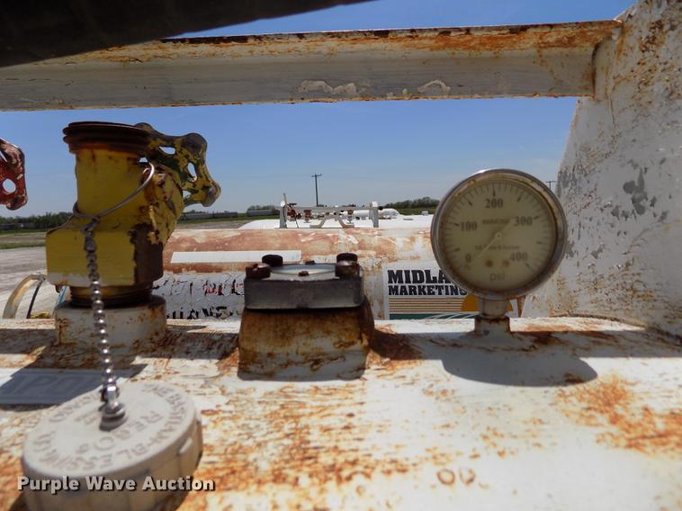image for item FN9533 Beaird anhydrous ammonia tank