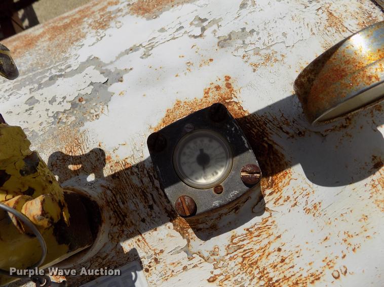 image for item FN9533 Beaird anhydrous ammonia tank