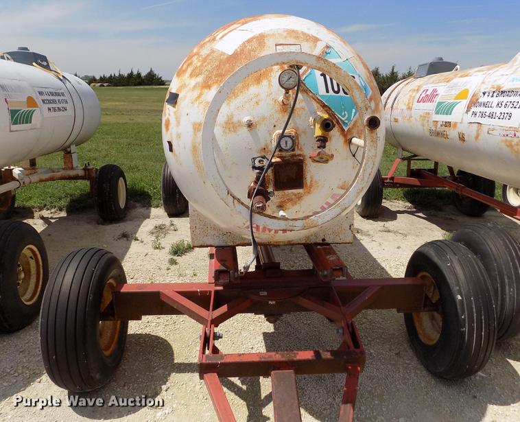image for item FN9534 Anhydrous ammonia tank
