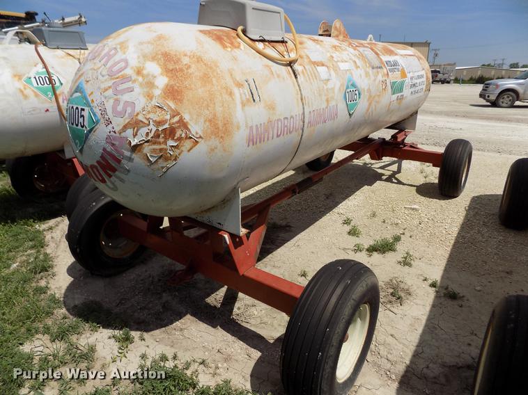 image for item FN9534 Anhydrous ammonia tank