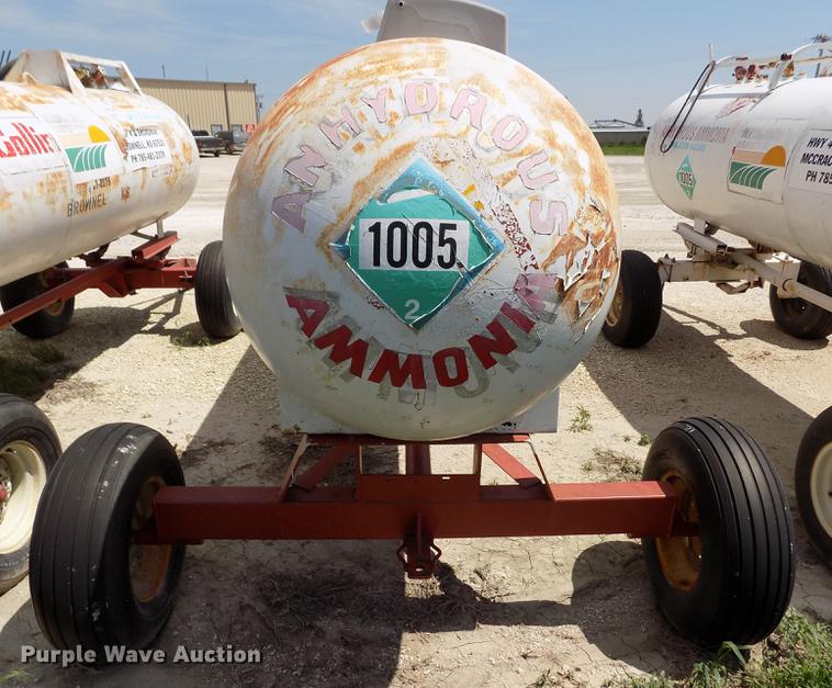 image for item FN9534 Anhydrous ammonia tank