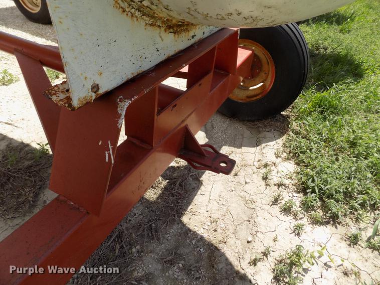 image for item FN9534 Anhydrous ammonia tank