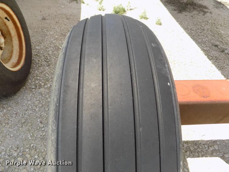 image for item FN9534 Anhydrous ammonia tank