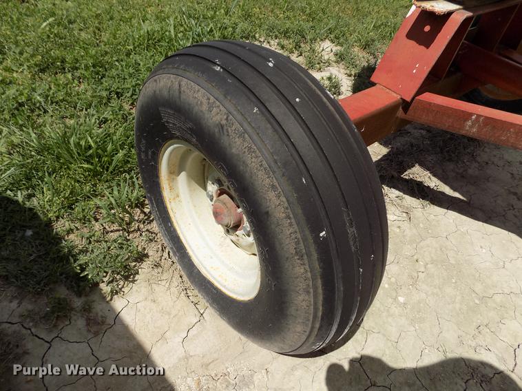 image for item FN9534 Anhydrous ammonia tank
