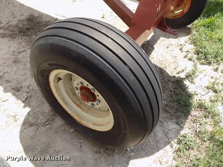 image for item FN9534 Anhydrous ammonia tank