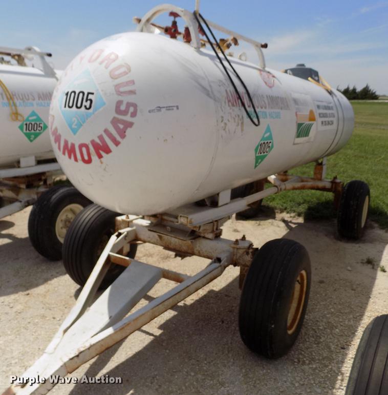 image for item FN9535 Anhydrous ammonia tank