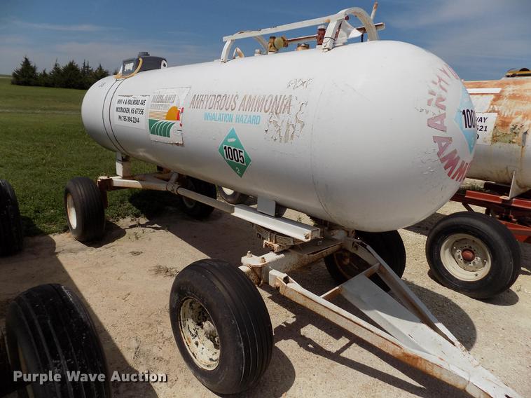 image for item FN9535 Anhydrous ammonia tank