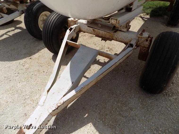 image for item FN9535 Anhydrous ammonia tank