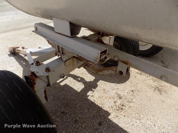 image for item FN9535 Anhydrous ammonia tank