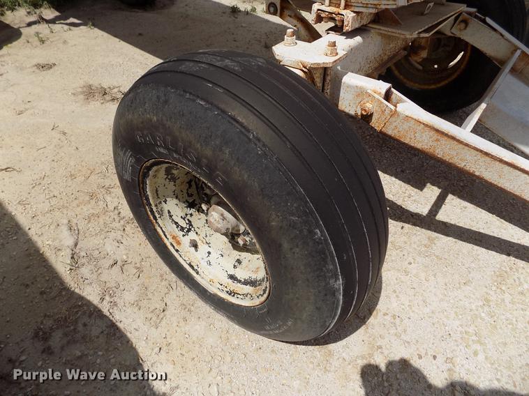 image for item FN9535 Anhydrous ammonia tank