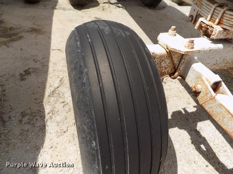 image for item FN9535 Anhydrous ammonia tank