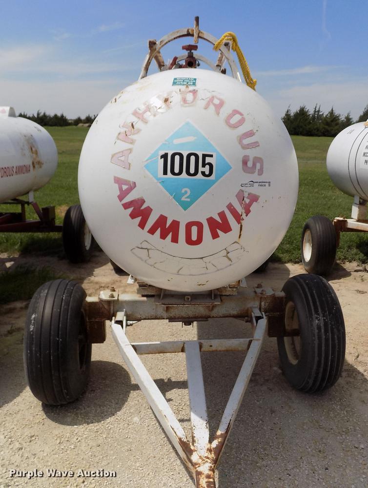 image for item FN9536 Anhydrous ammonia tank