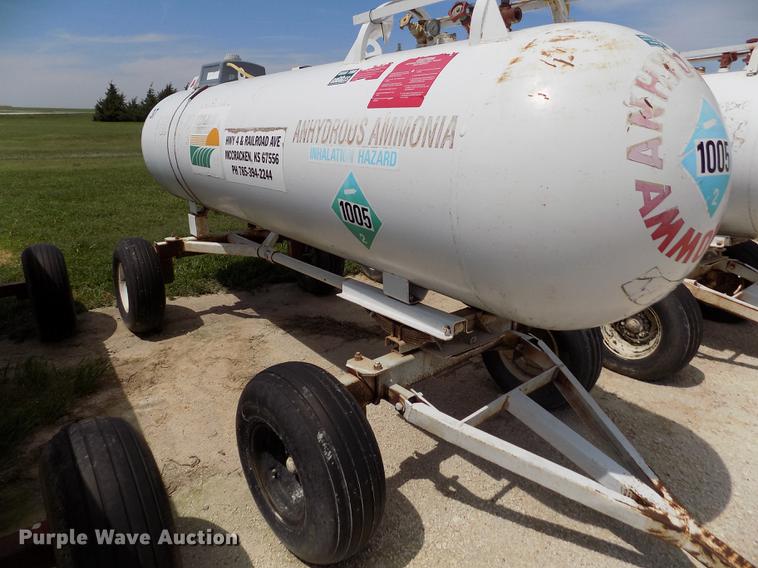 image for item FN9536 Anhydrous ammonia tank