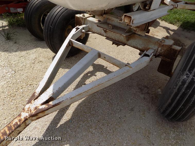 image for item FN9536 Anhydrous ammonia tank