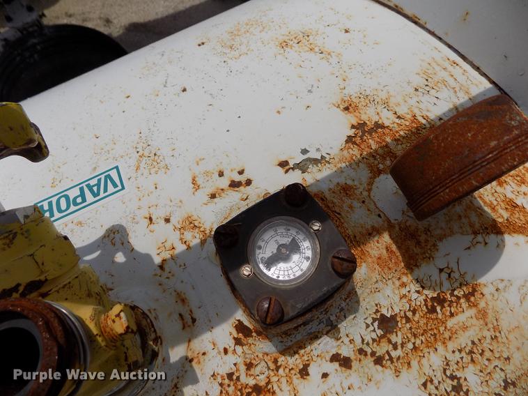 image for item FN9537 Beaird anhydrous ammonia tank