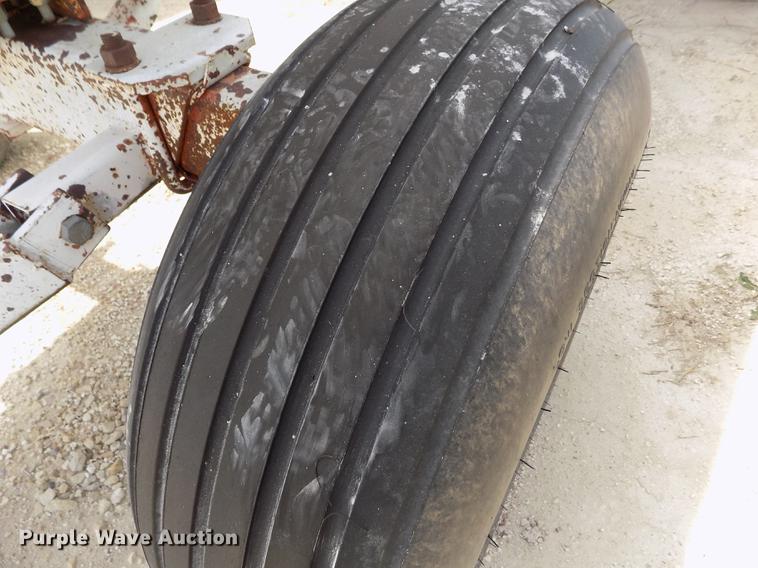 image for item FN9538 Trinity anhydrous ammonia tank