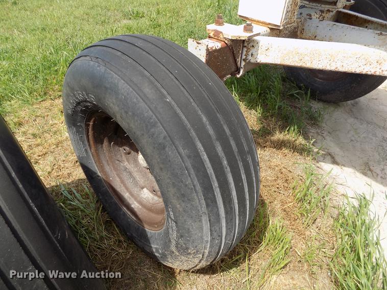 image for item FN9538 Trinity anhydrous ammonia tank
