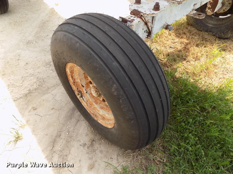 image for item FN9538 Trinity anhydrous ammonia tank