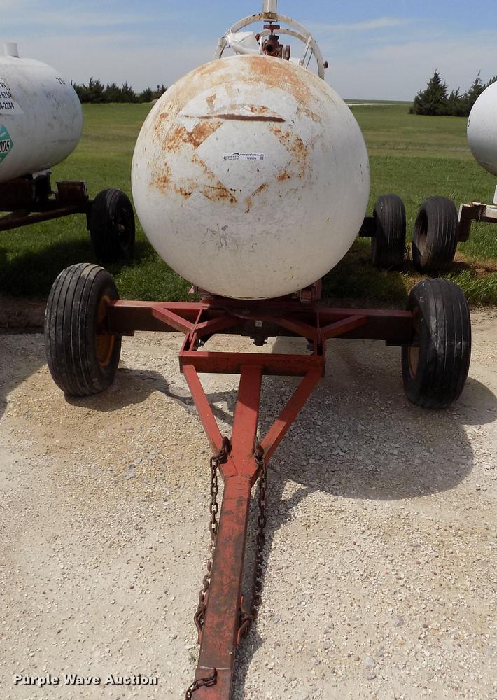 image for item FN9539 Anhydrous ammonia tank