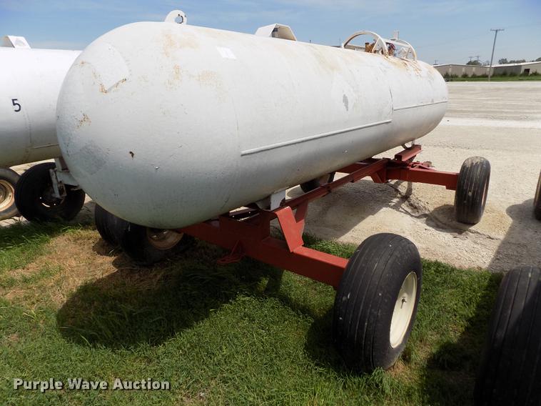 image for item FN9539 Anhydrous ammonia tank