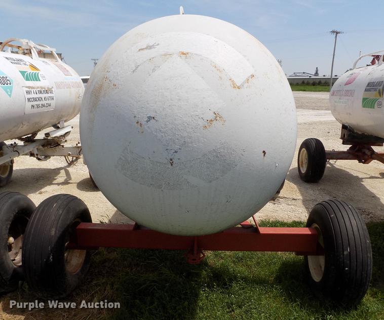 image for item FN9539 Anhydrous ammonia tank