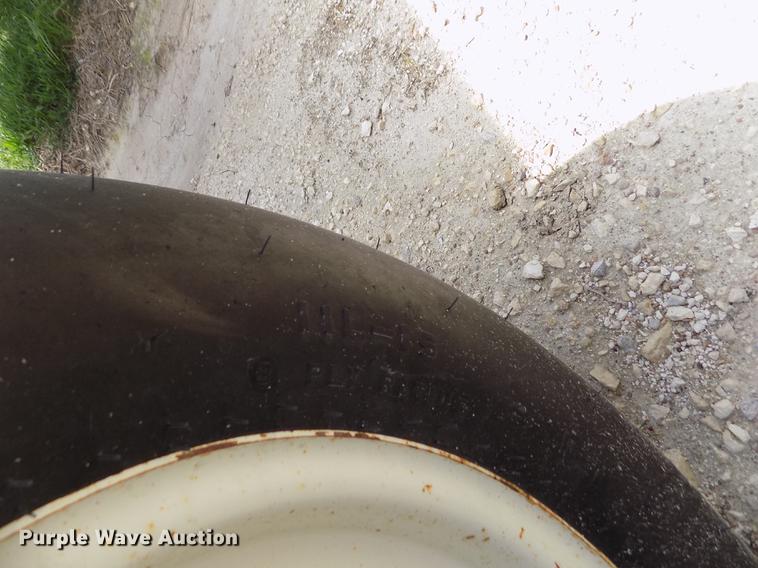 image for item FN9539 Anhydrous ammonia tank