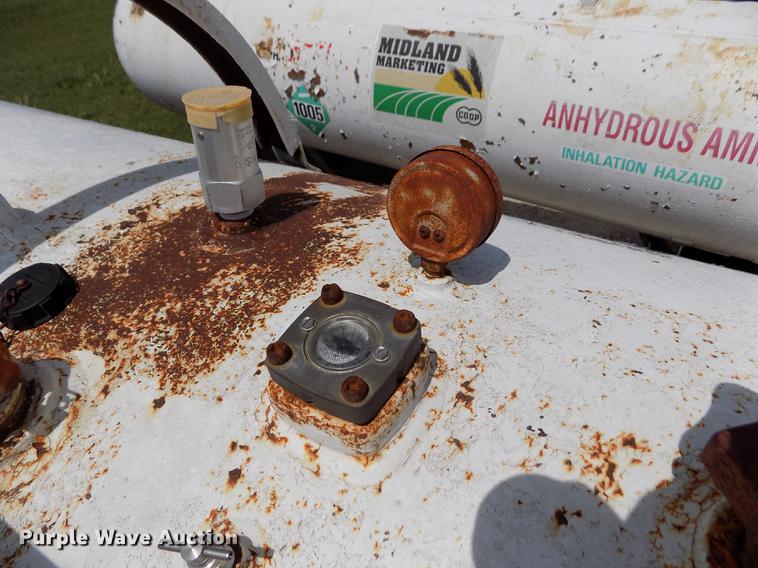 image for item FN9541 Trinity anhydrous ammonia tank