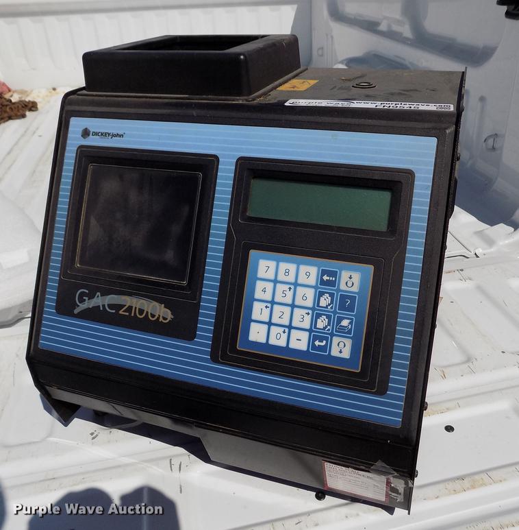 image for item FN9545 Dickey-John GAC2100B grain analysis computer