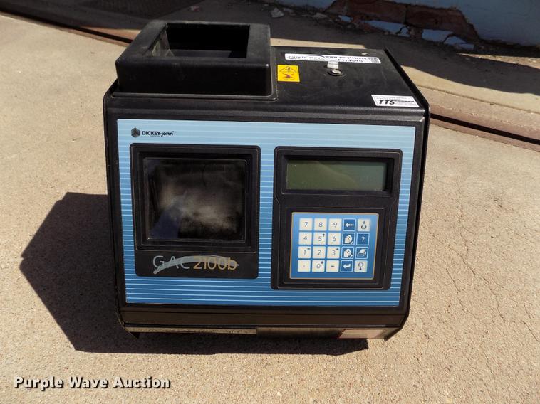 image for item FN9548 Dickey-John GAC2100B grain analysis computer