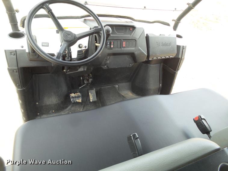 image for item FS9563 2014 Bobcat 3400XL utility vehicle