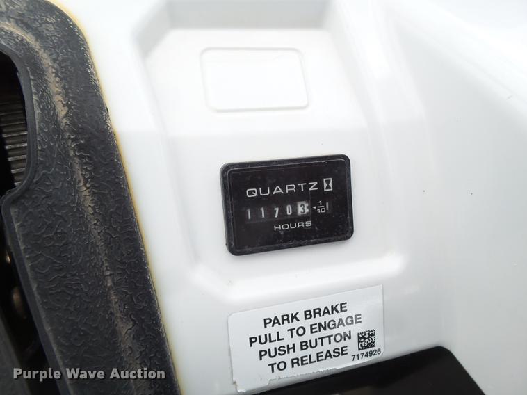 image for item FS9563 2014 Bobcat 3400XL utility vehicle