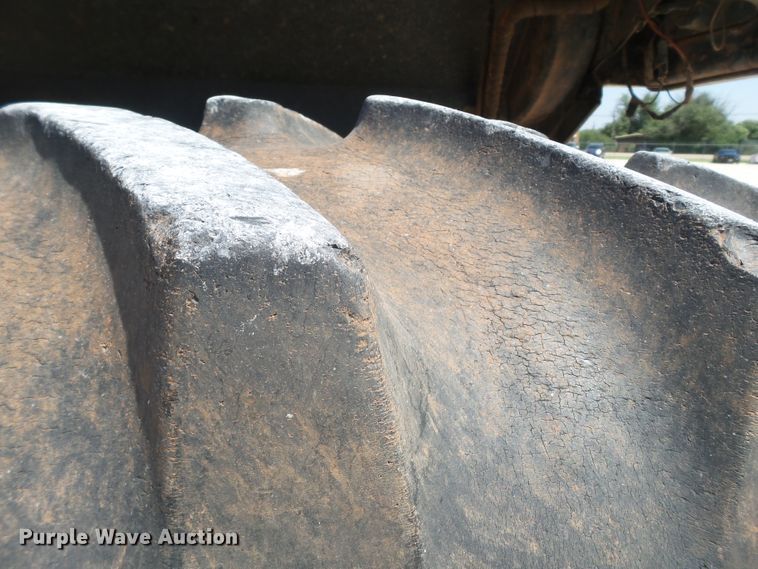 image for item FS9576 1978 John Deere 4440 tractor