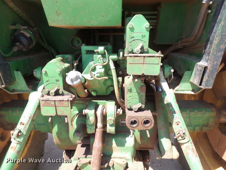 image for item FS9576 1978 John Deere 4440 tractor