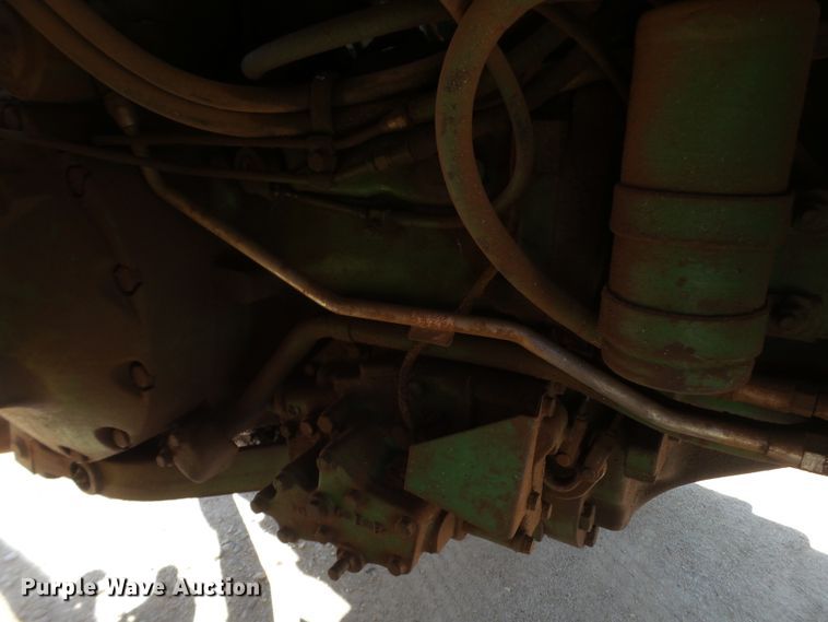 image for item FS9576 1978 John Deere 4440 tractor