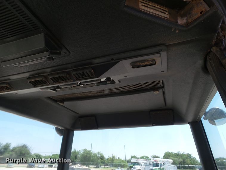 image for item FS9576 1978 John Deere 4440 tractor