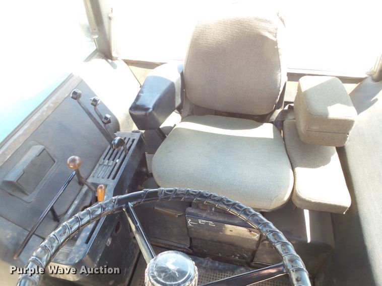 image for item FS9576 1978 John Deere 4440 tractor